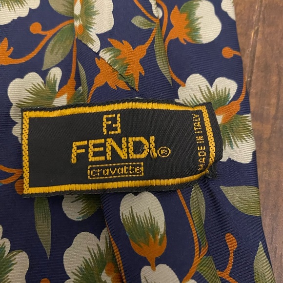 Vintage Fendi Silk Floral Tie - Picture 3 of 10